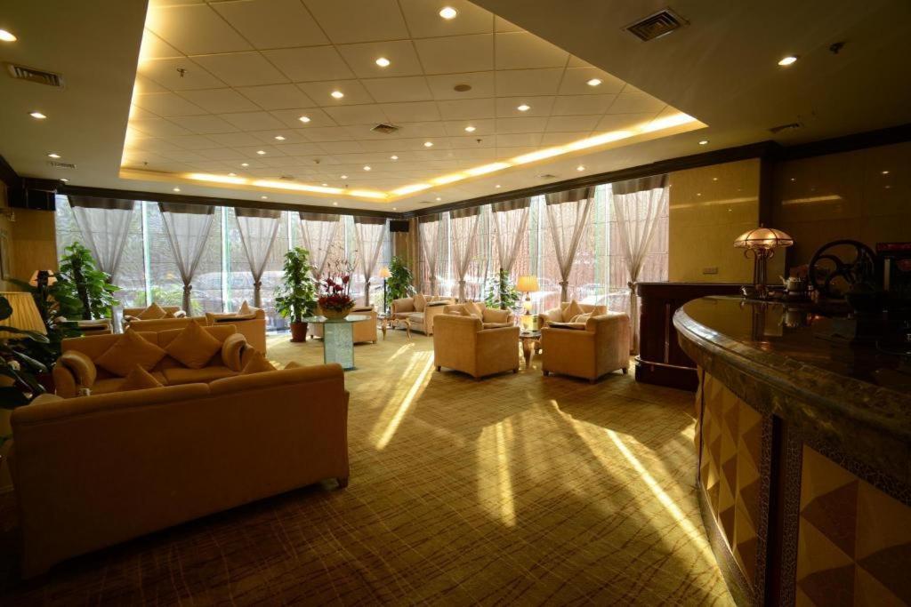 Chongqing Sunshine Continental Grand Hotel Екстер'єр фото